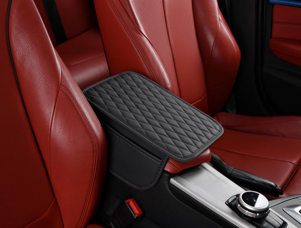 

Универсальная накладка на подлокотник автомобиля с боковым карманом — защитная, многофункциональная и увеличивающая рост. чёрный