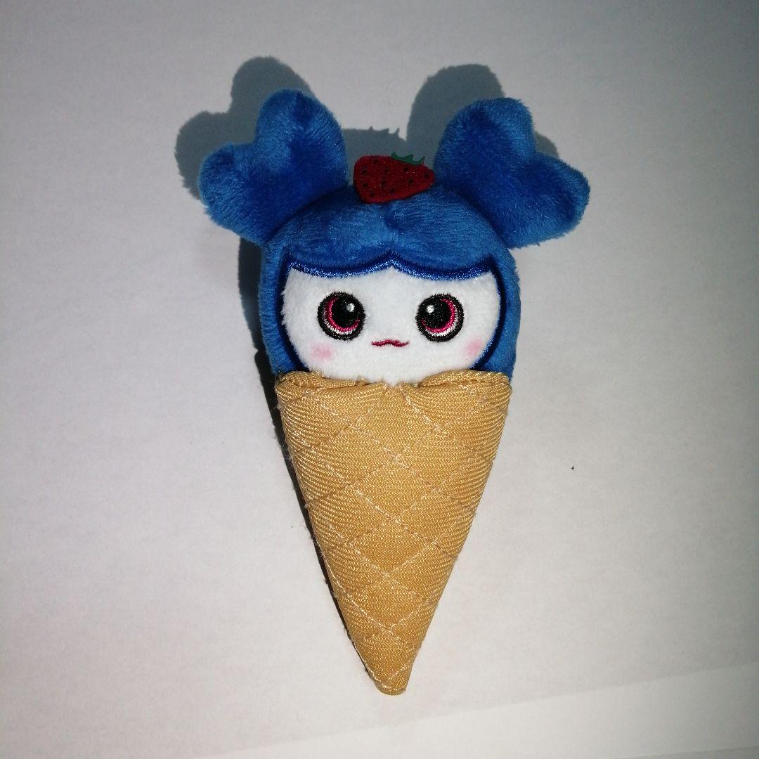 

[USED] TWICE Popup 2023 Ice Cream Plush Badge Tzuyu Tsuburi