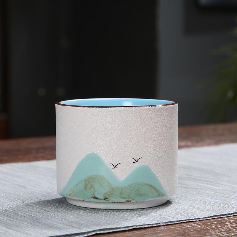 Hand-Painted Black Pottery Zen Tea Cup - Retro Mountain Design, Kung Fu Ceramic Masterpiece for Tea Tasting and Guest Reception.