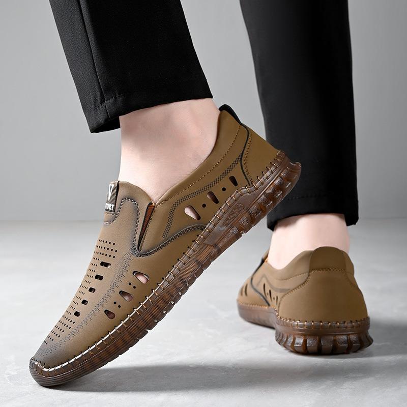 Men Casual Leather Shoes Summer Hollow Out Breathable Sandals Soft Soled Comfort Driving Shoes for Men Slip-On Loafers Mocasines
