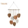 Nástěnná dekorace Velký Boho Macrame Ručně vyráběná příze Tkaná Tapiserie s listovým motivem Nástěnný závěs s umělým peřím pro domácí dekoraci