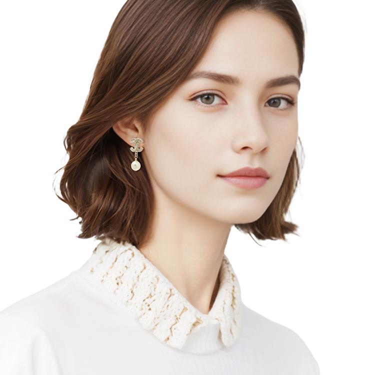 Chanel Doppel-C-Logo Metall Perlenohrringe Damenohrringe Gold A86506