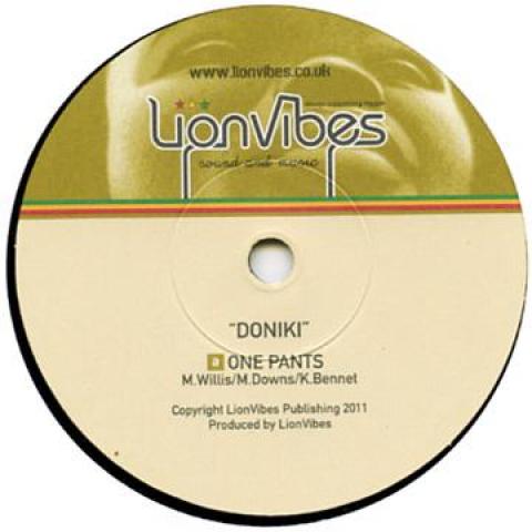 

7inch Record DONIKI - One Pants LV001 Lionvibes Sound 2011 UK Reggae, Ska & Dub