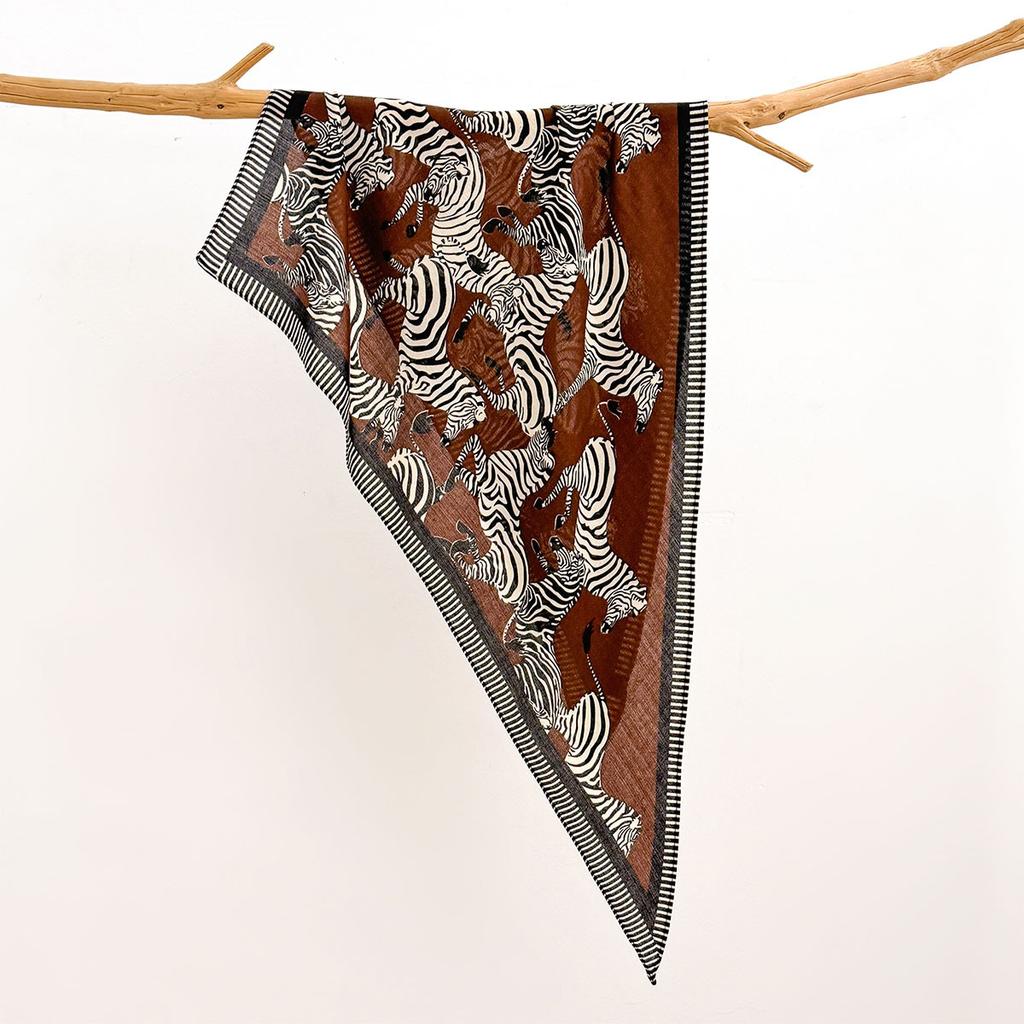 Retro Cotton and Linen Feel Triangular Silk Scarf Women's Four-season Versatile Neck Protection Scarf Headscarf Commuting Accessories Scarf