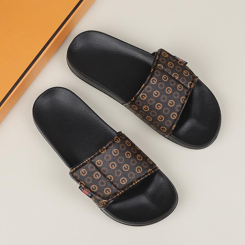 New slippers trendy outdoor summer personalized wear beach home casual non-slip soft bottom sandals