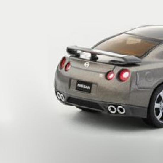 Kyosho Original Nissan Titanium Gray Finished Product 1/43 GT-R (R35)