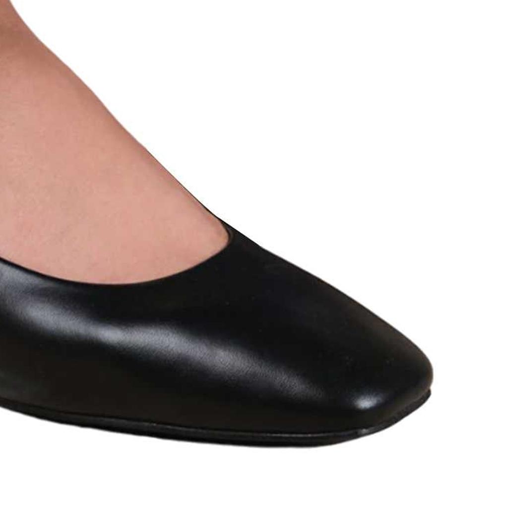 Where's That From Damskie/damskie buty Seattle PU Square Toe Wide Low Block Heel Court