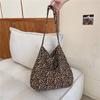 Large Capacity Leopard Print Handbag Printed Canvas Shoulder Bag Simple Canvas Crossbody Bag  Class