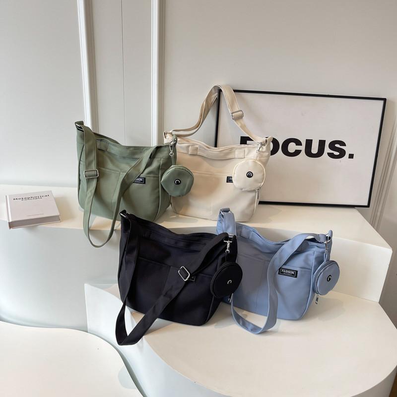 Large Capacity Casual Ins Style Nylon Crossbody Bag Tote Female Bag Urban Simple Design Shoulder Bag