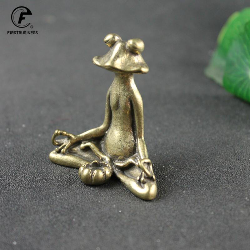 Copper Meditating Frog Ornaments Vintage Brass Sit In Meditation Frog Statue Bronze Tea Pet Figurines Incense Holder Desk Decor