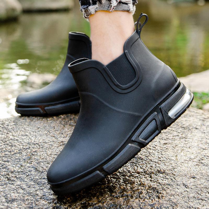 Fashionable rain boots for men, men s non-slip short waterproof shoes, men s water boots, rain boots, men s kitchen low-top rubber shoes 39 чёрный