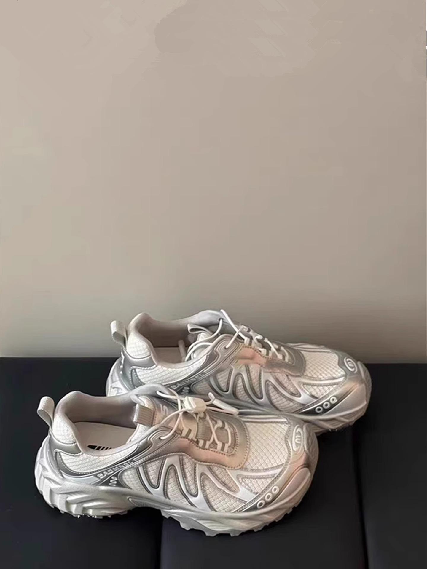 

Cowhide version~ crooked head ultra-light sports shoes women s 2025 summer thin net dad shoes breathable hiking outdoor casual shoes 40