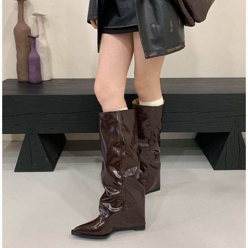 2025 New Patent Leather Knight Boots But Knee Boots Stacked Boots Retro Pointed Autumn and Winter Fashion