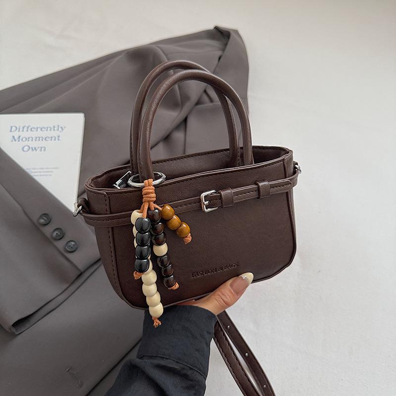 

2025 autumn new handbag girls trend fashion Korean small square bag high sense versatile shoulder messenger bag Without pendant