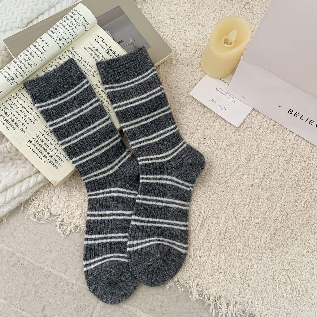 Ladies Autumn Winter Thickened Warm Wool Medium Tube Stack Socks