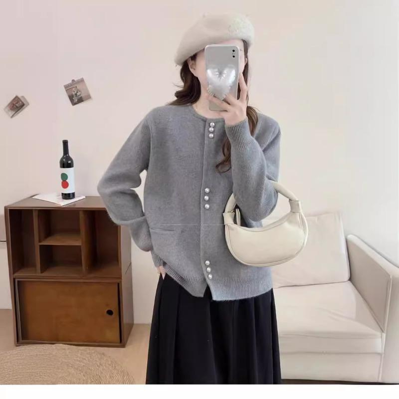 Autumn and winter new fashion knitted cardigan women's loose lazy good-looking crew neck sweater jacket tide