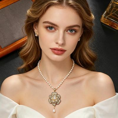 Long Exquisite Crystal Pendant Sweater Necklace for Women, High-End Elegant Versatile Fashion Sweater Chain Jewelry