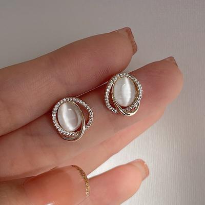 Orecchini a lobo rotondi in opale beige alla moda per donna, colore oro, orecchini statement geometrici, accessori per orecchie AVE