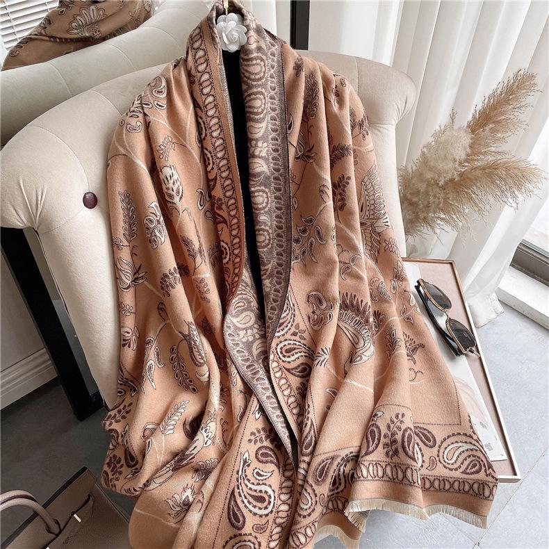 400g Retro Ethnic Bluebird Scarf: Women's Winter Warm Neck Warmer, High-End Imitation Cashmere Shawl.