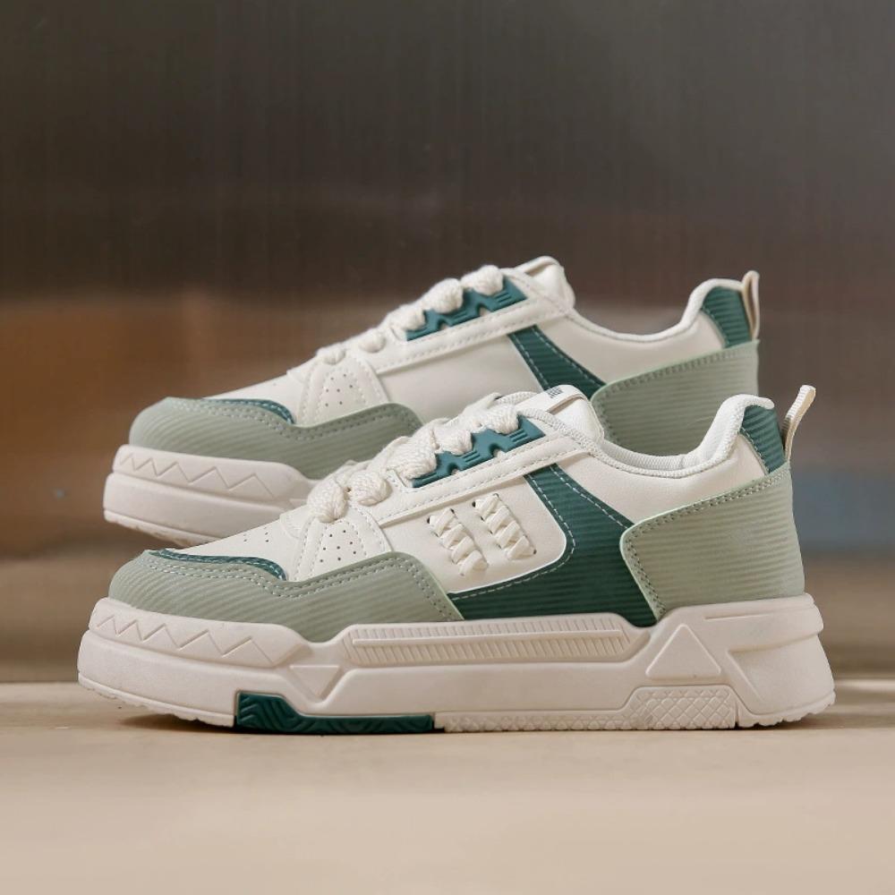 Vår Nye Hvite Sko Damesko Pustende Plattform Tykksålede Student Board Shoes Ins Trendy Koreansk Stil Høyere Fritidssko