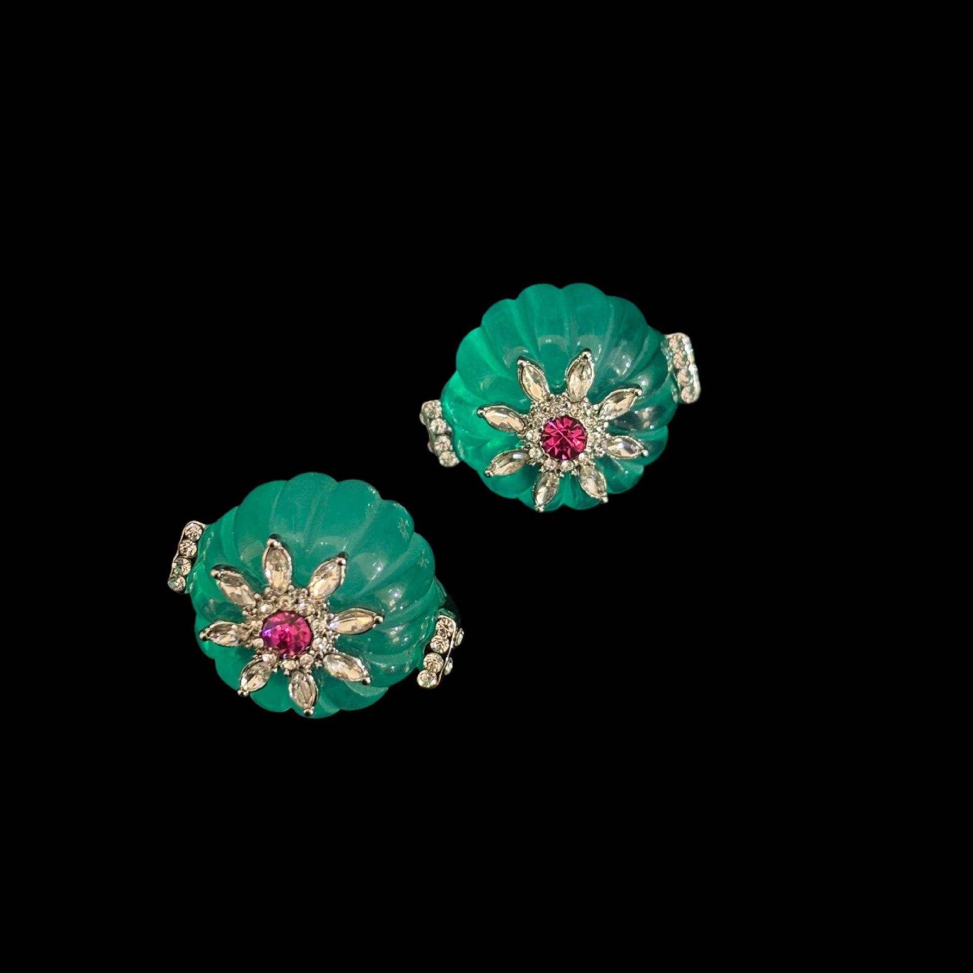 Medieval Style Glazed Pumpkin Necklace Stud Earrings Women S High Fashion Light Luxury Aesthetic Luxury Suit