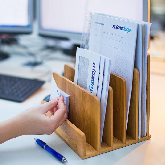 Relaxdays Organiseur bureau en bambou, 5 compartiments, flyers, H x L x P : 23 x 24,5 x 20,5 cm, couleur naturelle