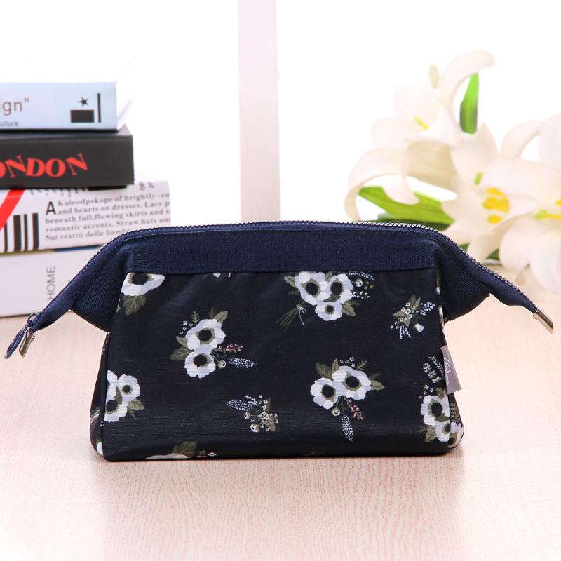 Canvas Waterproof Makeup Bag Small Size Portable Makeup Bag Travel Portable Makeup Bag Simple and Large Capacity Storage Bag
