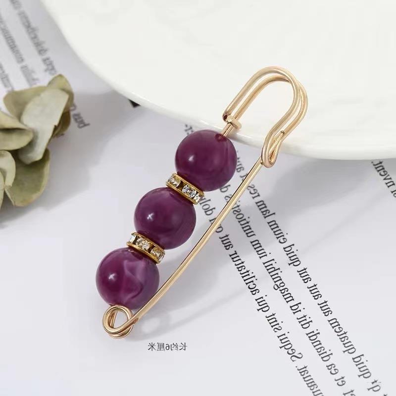 Waist Pin Accessory Brooch for Adjusting Clothing Fit and Preventing Exposure