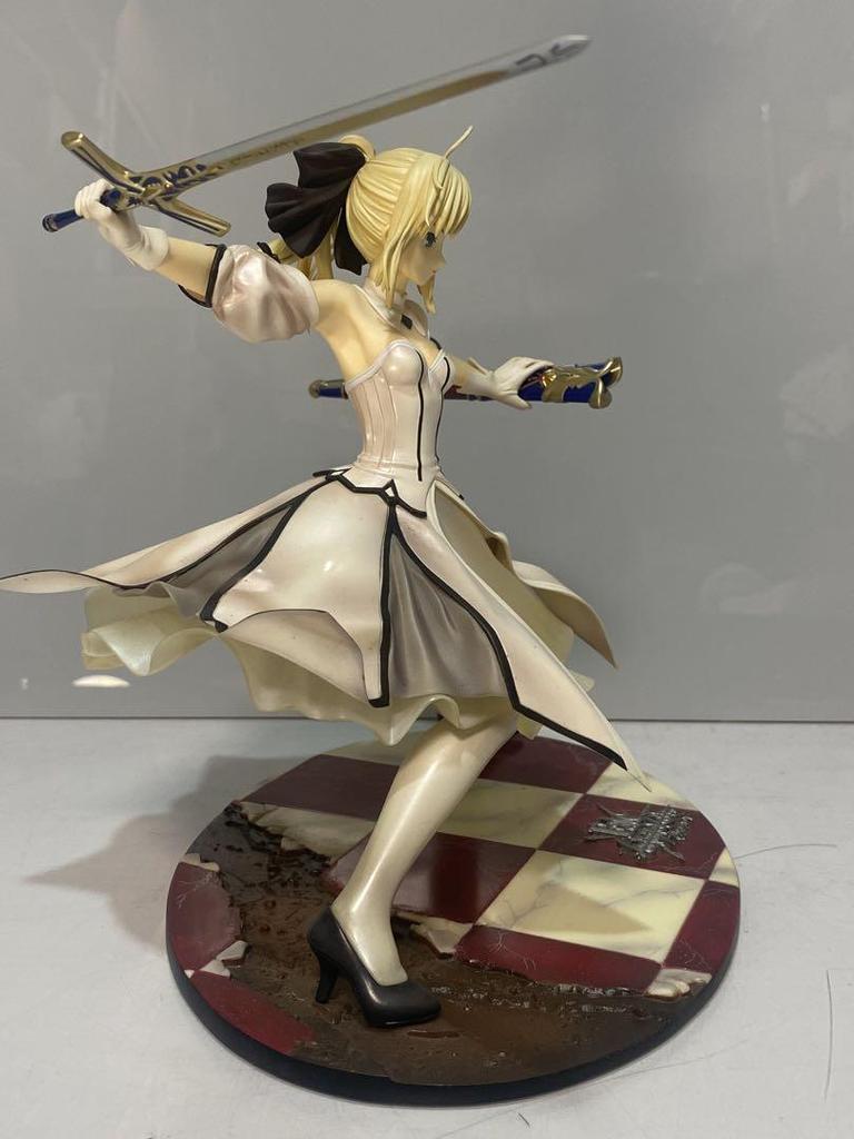 [USED] 1/7 Fate Saber Lily Golden Sword of Victory (Caliburn)