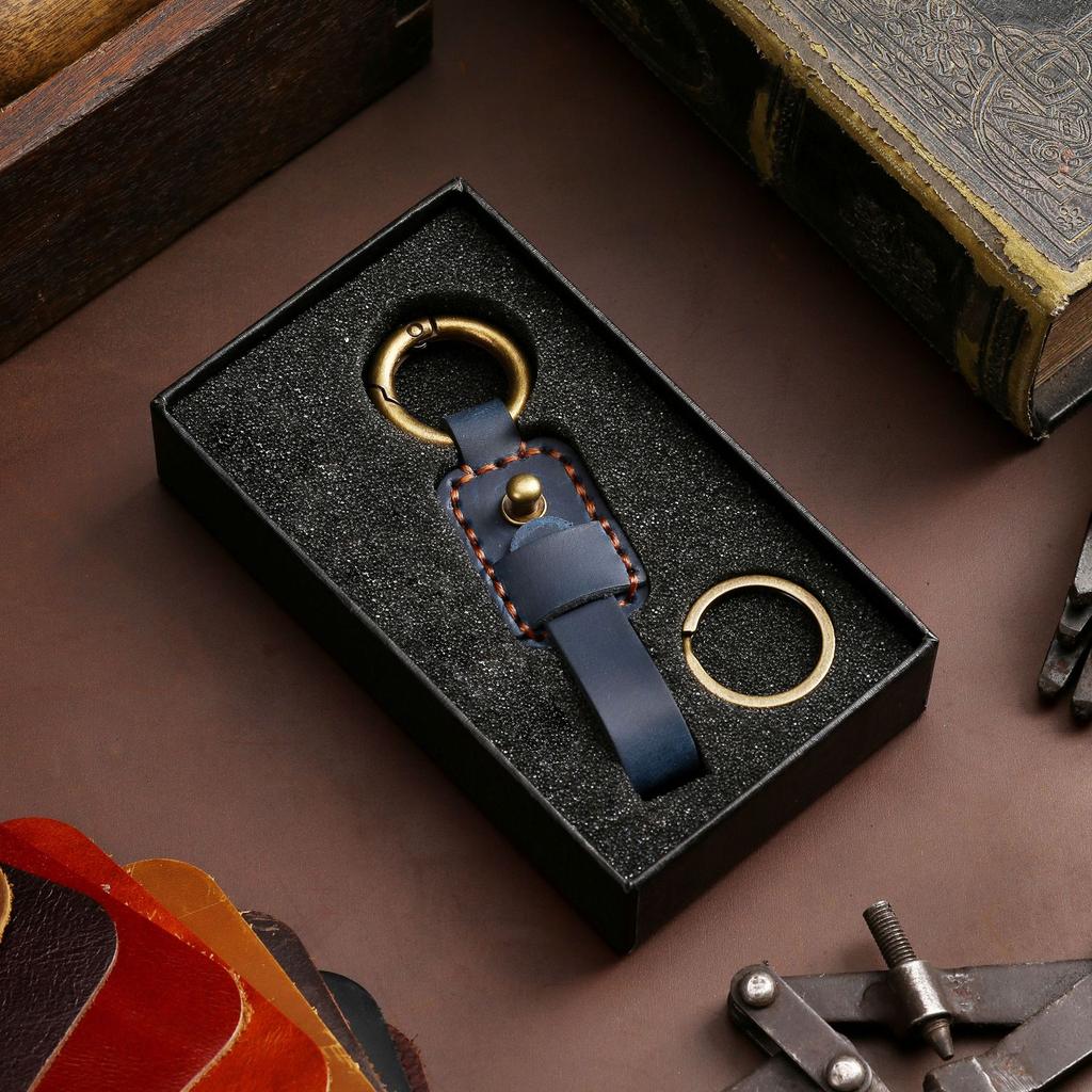 Leder Auto Schlüsselanhänger, Weihnachten hochwertiges Geschenk Schlüsselanhänger Anhänger, Herren- und Damen-Schlüsselanhänger Geschenkbox.