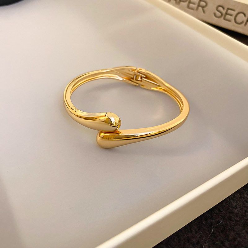 

Europe and America Cross Border Fancy Glossy Bracelet New Arrival Minimalist Elegant Bracelet Accessible Luxury Niche Normcore Bag Bracelet 1#Bracelet-Gold