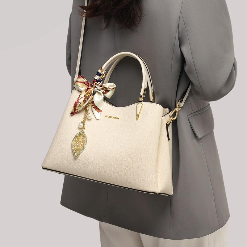 Bags New women's bags Leather messenger bags Summer high-end shoulder handbags Commuter bags