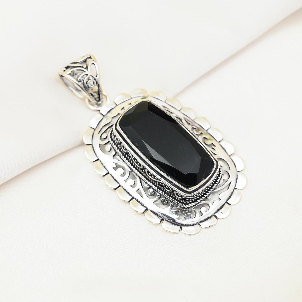 Czarny Spinel Wisiorek, 925 Solidny Srebrny Wisiorek Ręcznie Robiona Biżuteria z Kamieniami Szlachetnymi, Prezenty Dla Żony Zupełnie Nowy Wisiorek