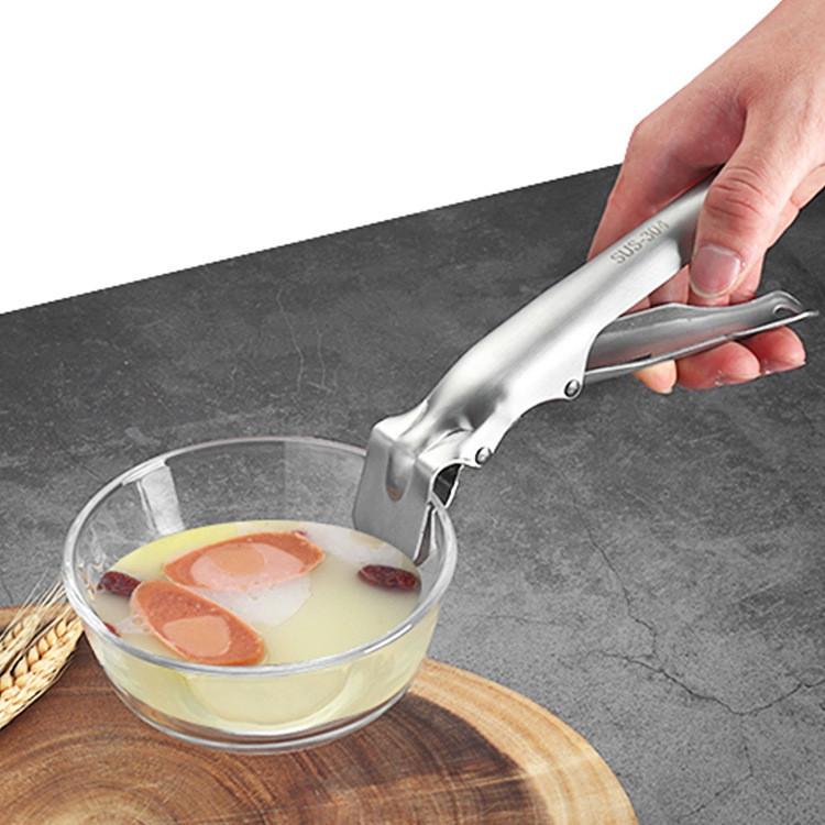 Modern Stainless Steel Heatresistant Dish Tongs For Safe Handling And Serving