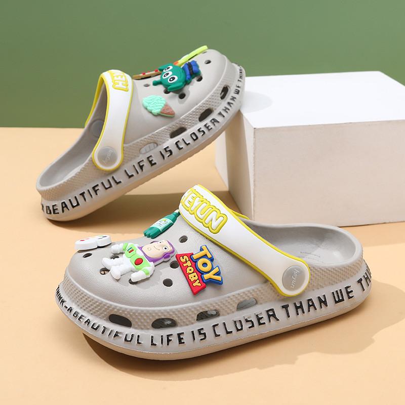 Stylish Cartoon Kids Hole Shoes Breathable Summer Sandals For Boys And Girls Comfortable Eva Design
