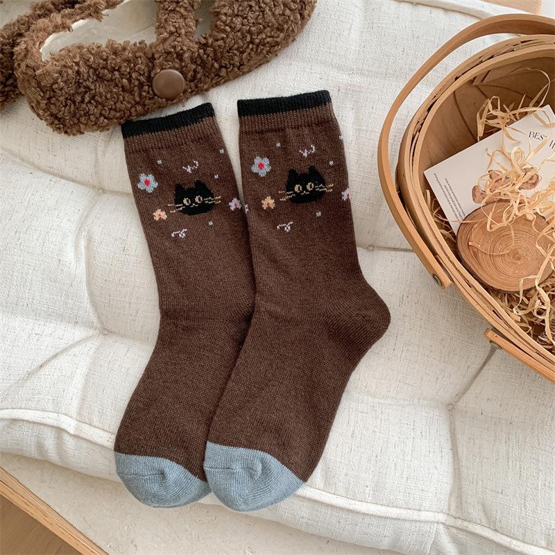 Cute Cartoon Cat Thickened Wool Socks for Autumn and Winter, Women's Warm Mid-calf Socks, Color-blocking Pile Socks