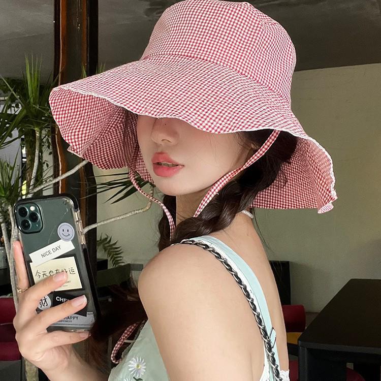Korean Style Plaid Wide-brimmed Sun Protection Bucket Hat for Women - Spring/Summer Elegant Hiking Accessory with Face-Flattering Design.