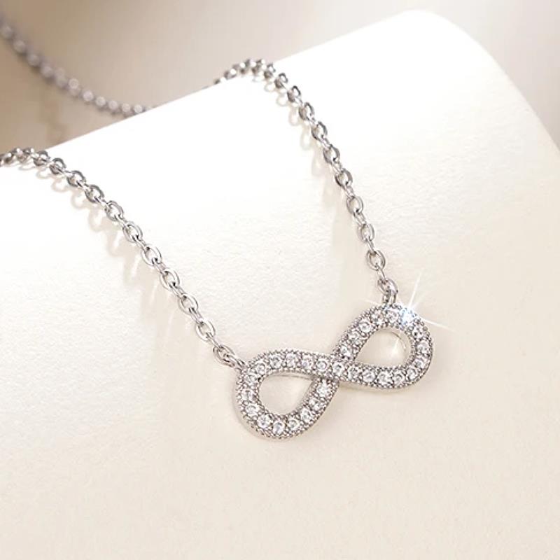 Huitan Fashion Chic Pendant Necklace Lady Everyday Jewelry with Cubic Zirconia Stylish Versatile Silver Color Accessories GiftsGood product