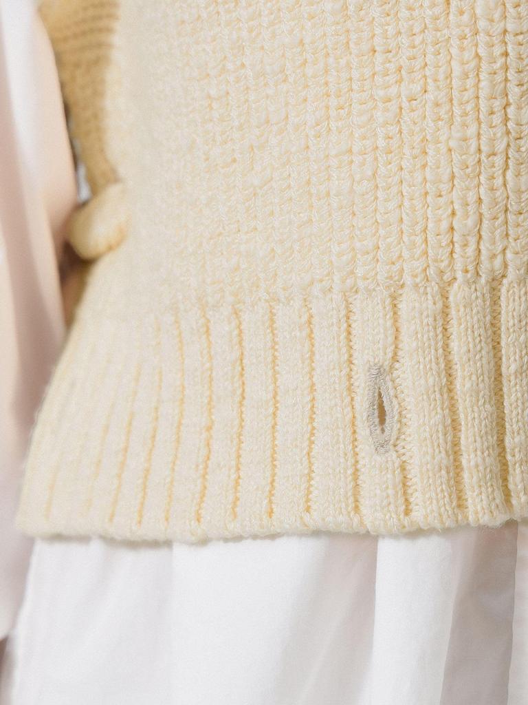 Beams Boy Women's Short Red Cross Knit Vest, Ivory, One Size, 13050146126