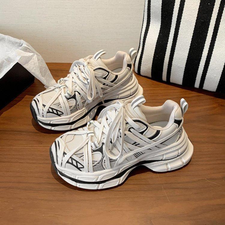 Early autumn shoes women's 2025 new retro versatile casual small platform dad shoes light sports shoes autumn