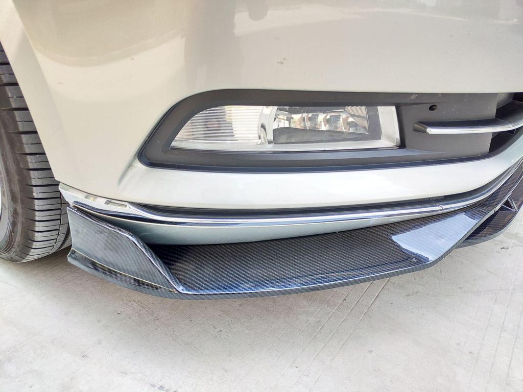 Compatibel met 2017 Volkswagen Magotan modellen: voorlip modificatie, frontsplitter, sideskirts, voorbumper, en bodykit.