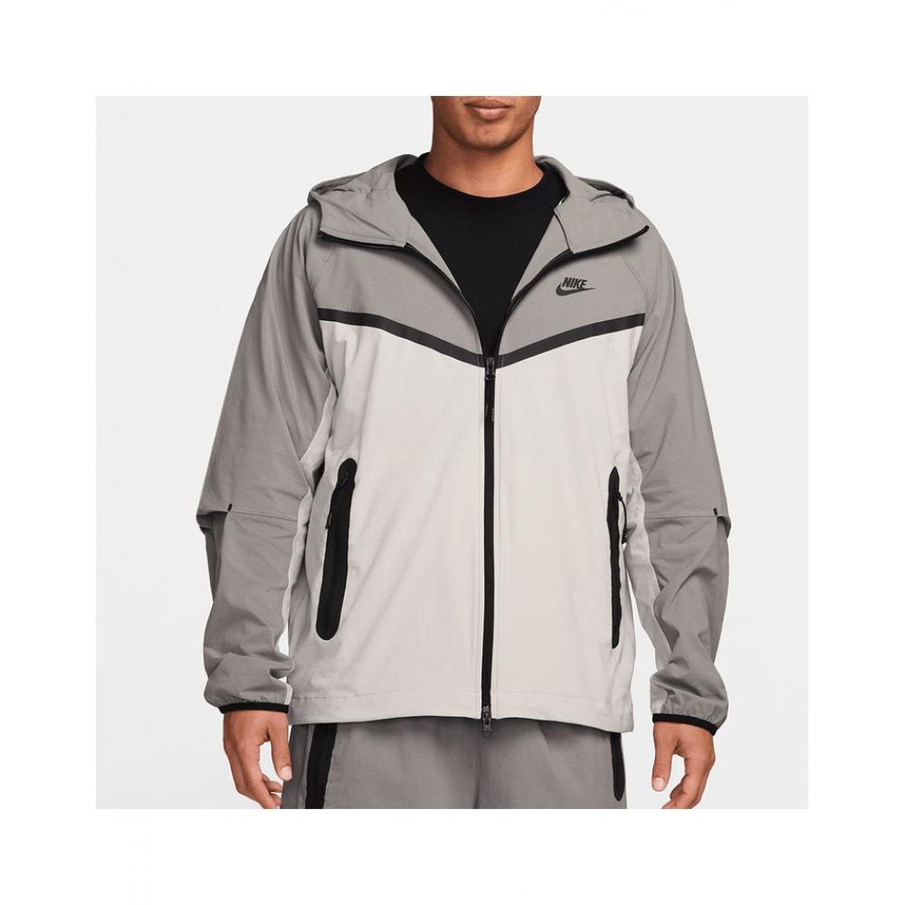 

Мужская тканая куртка Nike Tech Windrunner Hm7152 014 light black/90