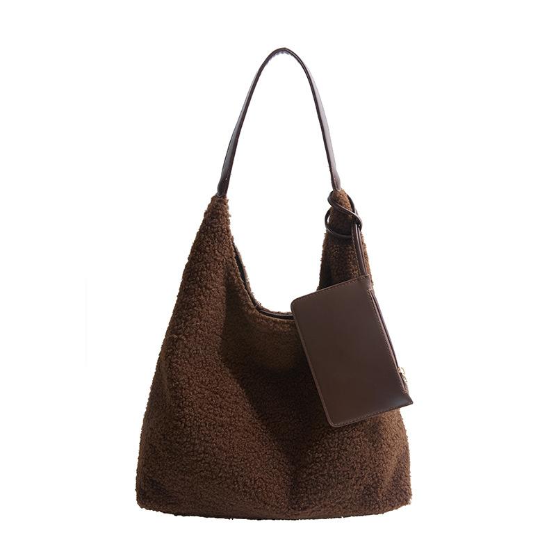 

Retro plush large-capacity bag women s bag new autumn and winter fashion commuter shoulder bag fashion tote bag