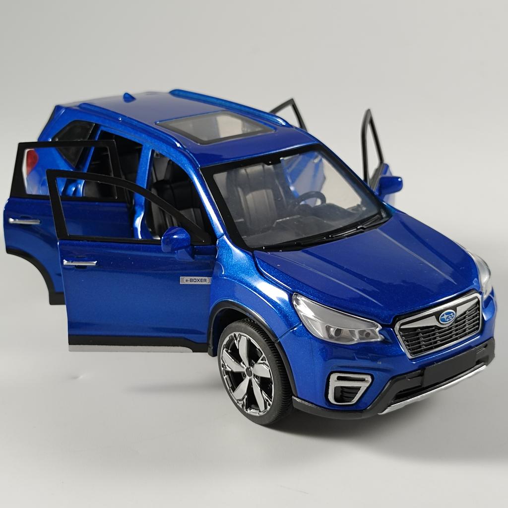 EHI1  1:30 Subaru Foreste SUV Alloy Diecast Off Road Model Computer Desktop Ornaments Kids Gift Birthday Present For Boys Collection