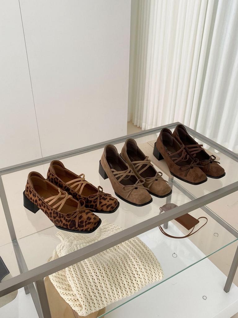 2025 Retro Niche Design Flat-bottomed Square Head Single Shoes Ballet Shoes Autumn New French Brown Mary Jane Shoes