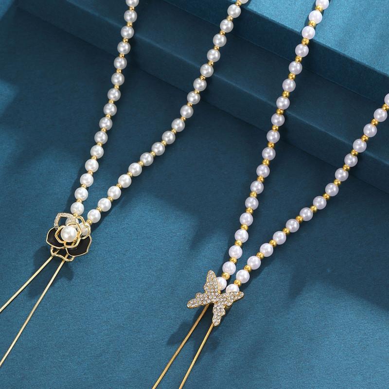 Stylish Long Adjustable Rose Flower Sweater Chain Necklace For Fashionable Outfits