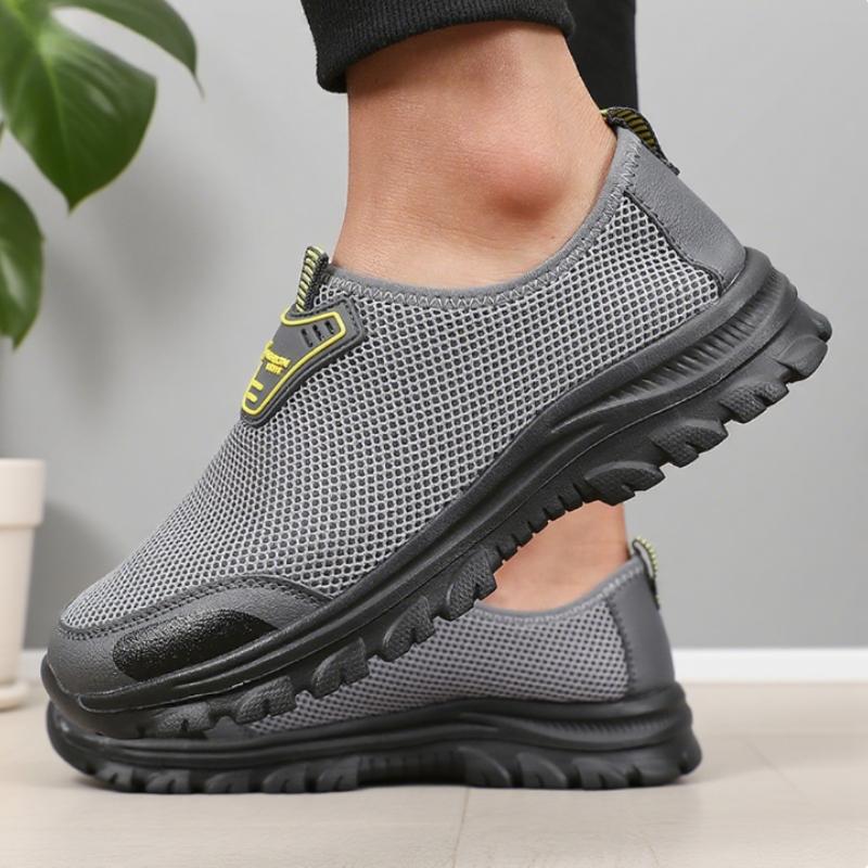 

Trendy Slip on Sneaker Style Shoes Lightweight Outdoor Lawn Walking Shoes Minimalist Grid Fashion Design Slip on Travel Shoes 39