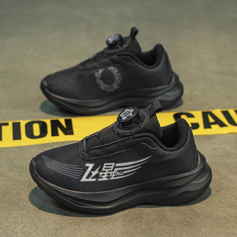 

Детские дышащие кроссовки из двойной сетки 2025 с вращающейся пряжкой, осенние легкие кроссовки для бега для учениц начальной школы 39 чёрный