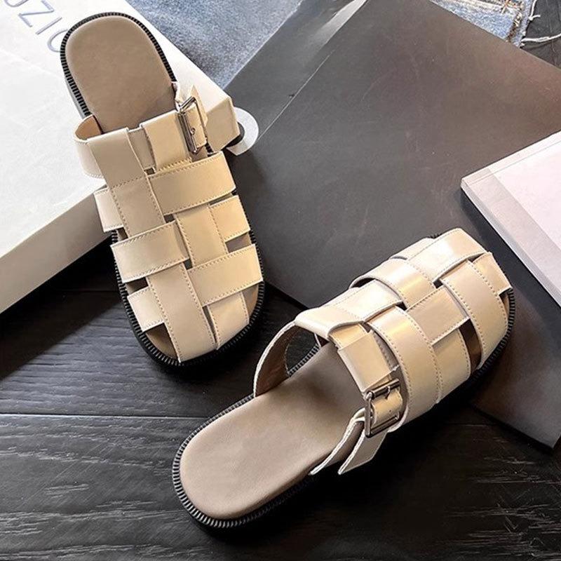New Style Woven and Hollowed-out Pig Cage Shoes and Sandals