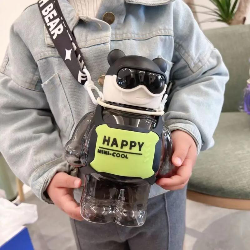 800ml Sports Water Bottle With Straw Unglasses Bear Large Capacity Plastic Water Cup For Travel Portable Backpack Kettle